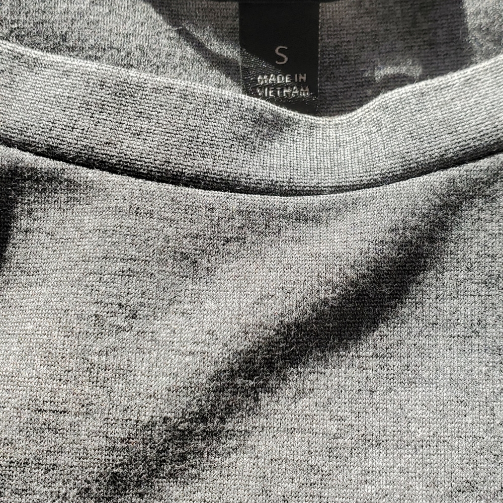 Banana Republic Shirt/sweatshirt - Picture 3 of 4